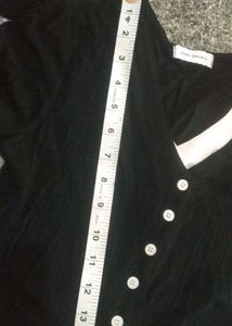 Crop Black Top