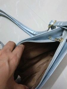 Caprese sling Bag
