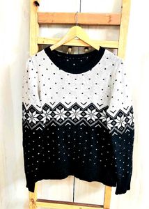 Black and White Snowflake Sweater Size-38