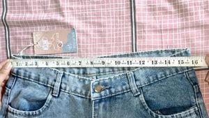 Mom Fit Jeans Never Worn With Tag