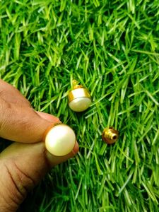 Pearl Studs