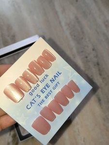 SALE🆕🎄🎅Cat Eye Press-On Nails