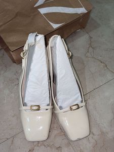 Zara Heel Size 37 UK 4