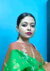 Elegant Bengal Tant Green Saree