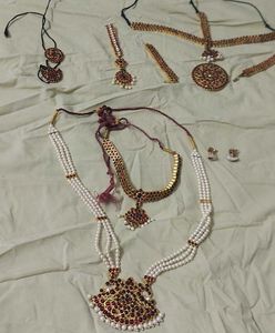 Gorgeous temple jewelry full set