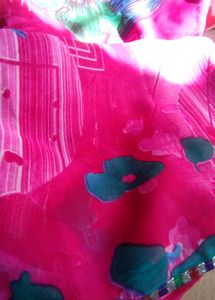 Elegant Pink Floral Print Saree