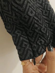 Abstract Pattern Top
