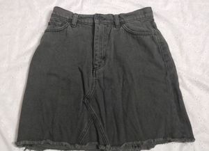 mini skirt