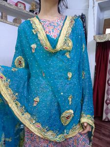Embroidered Dupatta 😎