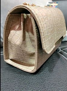 💥PREMIUM CROCS BOX SLING BAG💥