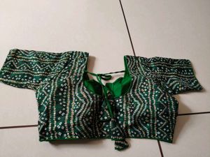 Green Saree With Bandhani Blouse