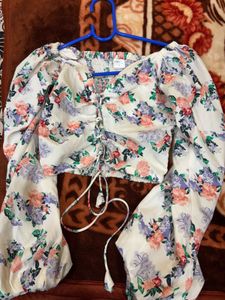 Floral Print Long Sleeve Crop Top
