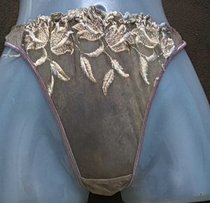 Embroidered Thong Panties🔥