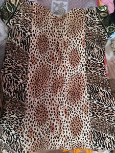 Woman Short Cotton Kurti With Colour Full Lase