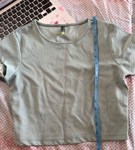 flattering sea green crop top