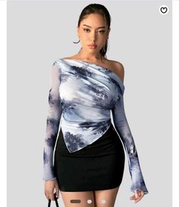 Floral Mesh Top / M size