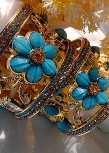 A beautiful pair of blue bangle set!