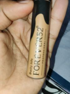 Forever 52 Concealer