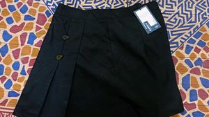 Black Tokyo Talkies Skirt