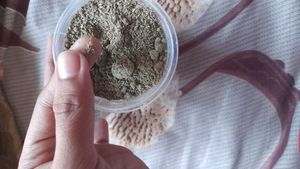 60 g Of Rosemary Finely Powdered