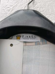 New with tag Pinterest Blue Plaid Long Sleeve Shir