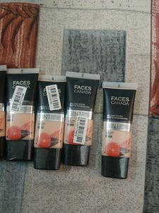 Faces Canada Foundation Pack Of 7