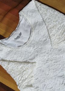 Women White Lace Round Neck Casual Top