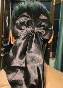 Black Hair Bow