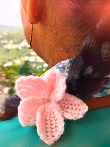 crochet Sakura hairtie