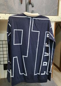 Stylish Blue Sweatshirt