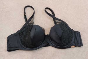 Soft Padded Bra...32ABC..label Missing
