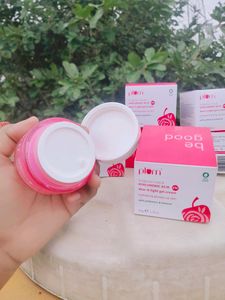 1 Pack Plum 💖 Bulgarian Rose🌹 Moisturizer