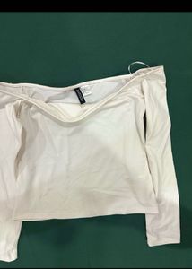 h&amp;m White Off-Shoulder Long Sleeve Top