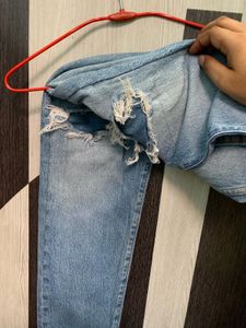 Levis Orignal jeans Ripped staright fit