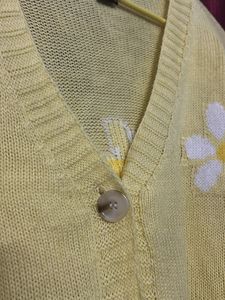 Oversized Daisy Yellow Cardigan