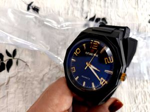 Stylish Gents Wrist Watch ⌚