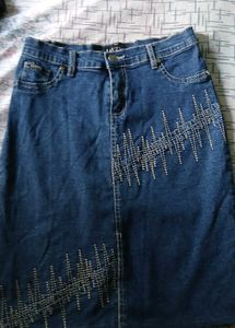 Denim Skirt with Threadwork Detailing M Size