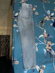 Mom Fit Denim Jeans