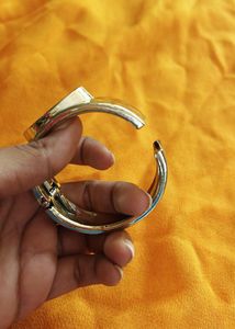 Gold Tone Rhinestone Bangle