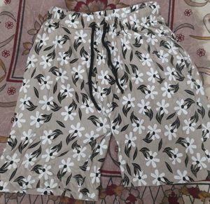 Floral Elasticated Shorts