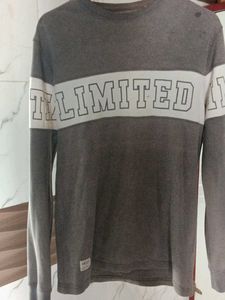 Gray Graphic Print T-Shirt