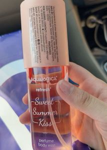 Aqualogica Body Mist Vannila