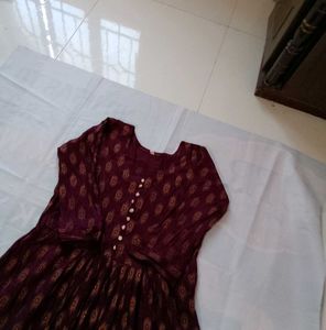 Nayra Cut Kurti