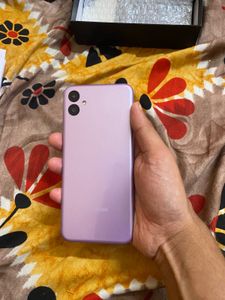 Samsung Phone - Excellent Condition
