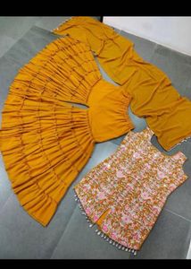 Beautiful Party Wear Sarara Suit