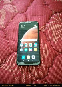 Redmi 6 pro 4gb ram 64gb rom