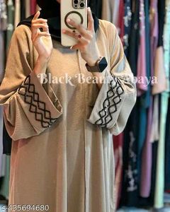 New Tranding Abaya