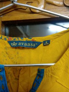 Avaasa Kurti