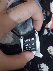 Shein Statement Top – Preloved Once, Ready for You