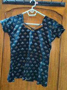 Ethnic Print Top and one free cotton scrunchie